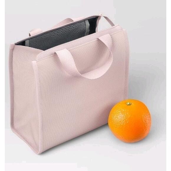 Deal Worthy Insulated Pink. Lunch Bag 8 1/4" x H 8"W X 4 "D b3 - Picture 2 of 5